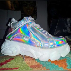 Buffalo holographic Corin Platform Sneakers size 8.